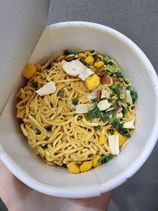 NISSIN 닛신 컵누들  4종 - 씨푸드오리지날, 씨푸드 스파이시, 씨푸드 커리, 씨푸드 XO소스 — 5점을 준 리뷰어가 2021년 10월 올린 사용 사진