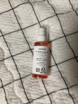 썸헤어 / SUMHAIR 썸헤어 실키 테라피 헤어 에센스 — 5점을 준 리뷰어가 2021년 7월 올린 사용 사진