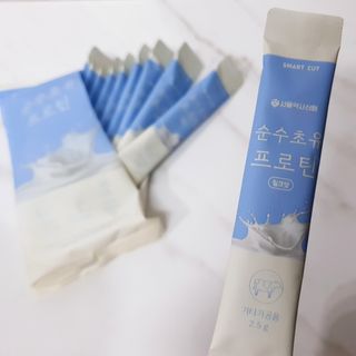 서울약사신협_순수초유프로틴_2.5gx30포 — 5점을 준 리뷰어가 2021년 11월 올린 사용 사진