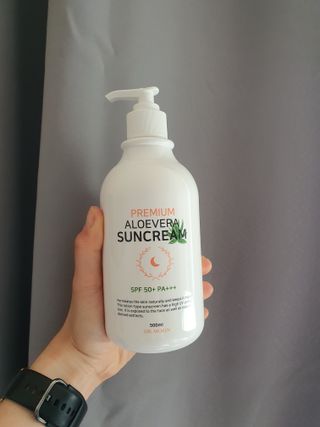 [닥터문] 프리미엄 알로에베라 선크림 500ml — 5점을 준 리뷰어가 2022년 7월 올린 사용 사진