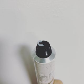멈칫(MUMCHIT) 넥퍼퓸 NECKPERFUME 2가지 향 — 5점을 준 리뷰어가 2021년 11월 올린 사용 사진