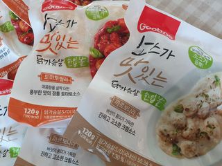 굽네몰 [굽네] 소스가 맛있는 닭가슴살 한입 볼 2종 8팩 — 5점을 준 리뷰어가 2021년 3월 올린 사용 사진