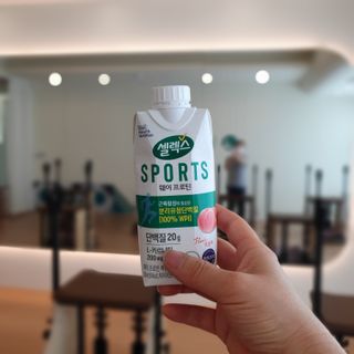 셀렉스스포츠 셀렉스 스포츠 웨이 프로틴 복숭아_ 330ml x 12팩 — 5점을 준 리뷰어가 2021년 3월 올린 사용 사진