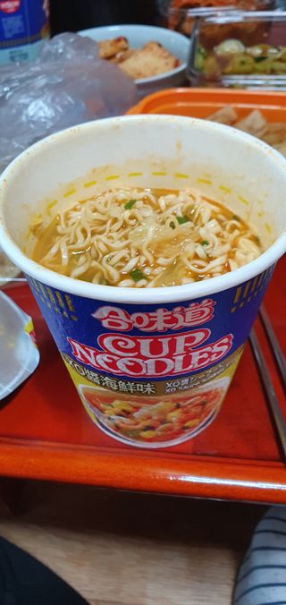 NISSIN 닛신 컵누들  4종 - 씨푸드오리지날, 씨푸드 스파이시, 씨푸드 커리, 씨푸드 XO소스 — 4점을 준 리뷰어가 2022년 5월 올린 사용 사진
