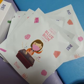 [블루 본 아이노우] 유아용 컬러마스크 40 PCS SET 2중 택 1 — 5점을 준 리뷰어가 2021년 4월 올린 사용 사진