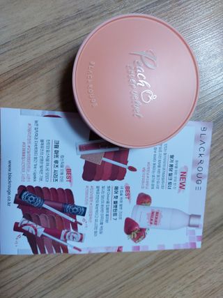 [블랙루즈] 피치 커버 벨벳 쿠션 2종 중 택1 — 5점을 준 리뷰어가 2020년 12월 올린 사용 사진