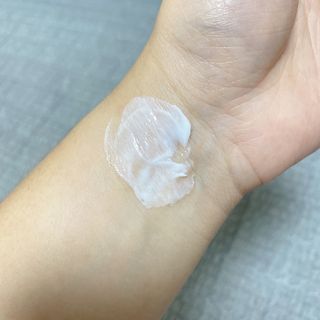 러브모아 향수 고체향수 승무원 고체향수 바르는 향수 니치향수 도손 우드세이지 앤 씨솔트 — 5점을 준 리뷰어가 2022년 9월 올린 사용 사진