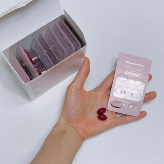 광동생활건강 [다시 쌓는 피부장벽] 광동 스킨솔루션 세라마이드 60캡슐 — 3.5점을 준 리뷰어가 2023년 6월 올린 사용 사진