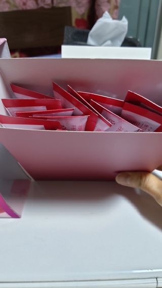 헬스업_쁘띠쁘띠석류콜라겐젤리_20g x 14포 — 5점을 준 리뷰어가 2021년 1월 올린 사용 사진