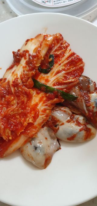 셰프애찬 별미김치 굴겉절이 1kg — 5점을 준 리뷰어가 2022년 12월 올린 사용 사진