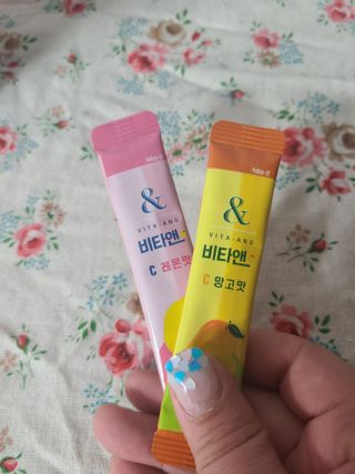 비타앤C 레몬맛, 망고맛 — 5점을 준 리뷰어가 2021년 4월 올린 사용 사진