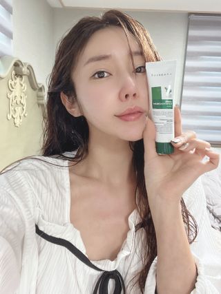 랑벨 랑바이오 블랙 시카 크림 50ml(블랙비 프로폴리스, 시카 4종, 판테놀 10 함유) — 5점을 준 리뷰어가 2022년 4월 올린 사용 사진