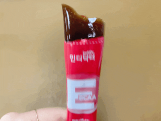 [인디닥터] 타이탄 BCAA 프로틴 젤리스틱 — 5점을 준 리뷰어가 2022년 5월 올린 사용 사진