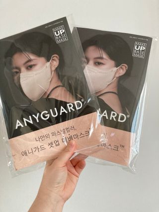 애니가드 셋업메베마스크 (대형 4컬러 + 중형 4컬러) — 5점을 준 리뷰어가 2022년 4월 올린 사용 사진