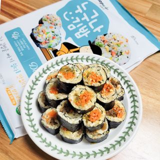 해풀잎 누구나 김밥*1ea [(혼합야채 35g *1ea,  김밥김 (5g, 5ea),  양념간장 (6g, 5ea), 참기름(5g, 2ea)] — 4점을 준 리뷰어가 2022년 7월 올린 사용 사진