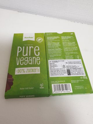 당류2g 자일리톨로 단맛을낸 슈카 퓨어비건 무설탕초콜릿 Xucker vegan 2개입 — 5점을 준 리뷰어가 2021년 4월 올린 사용 사진