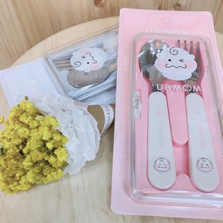 유비맘 스푼포크 케이스 세트 1+1 _컬러랜덤 발송 — 5점을 준 리뷰어가 2021년 1월 올린 사용 사진