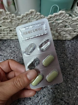 클린24시간 지중해로 쏙빠지다 1SET (800mg*60정) — 4점을 준 리뷰어가 2022년 10월 올린 사용 사진