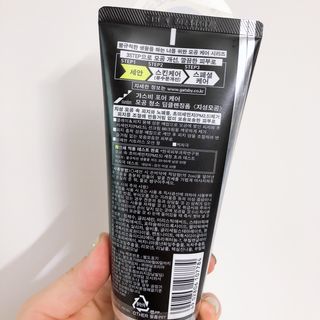 [갸스비] 지성 남성을 위한 포어케어 클렌징폼 — 5점을 준 리뷰어가 2021년 8월 올린 사용 사진