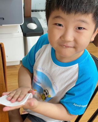 설랩수앤슈, 직접 만들어 쓰는 아기 물티슈 — 5점을 준 리뷰어가 2021년 8월 올린 사용 사진