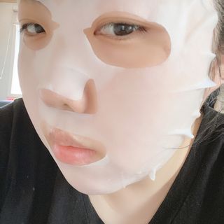 [아이오유] 수퍼 아쿠아 모이스트 마스크팩(10매) — 5점을 준 리뷰어가 2022년 6월 올린 사용 사진