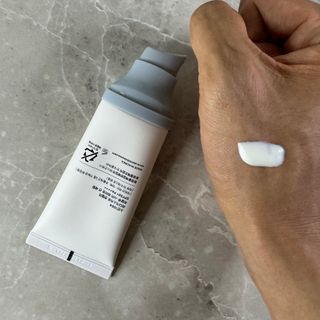 [스킨1004] 마다가스카르 센텔라 히알루-시카 워터핏 선세럼 50ml — 5점을 준 리뷰어가 2024년 5월 올린 사용 사진