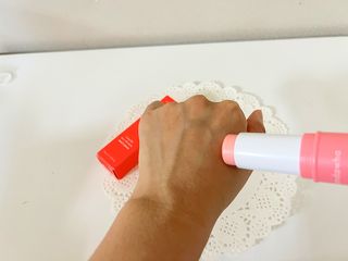 스킨큐어 산다화 카멜리아 안티 링클 멀티밤 — 5점을 준 리뷰어가 2022년 4월 올린 사용 사진
