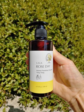 라라로즈데이 시즌2 여성청결제 200ml 아로마 페미민 클렌저, 독일더마인증 — 5점을 준 리뷰어가 2021년 8월 올린 사용 사진