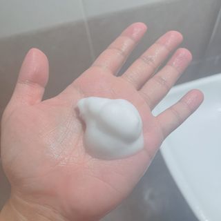 헤어플러스 콴디 아침세안제 폼클렌징 퓨어 어니스티 모닝클렌저 — 5점을 준 리뷰어가 2021년 3월 올린 사용 사진