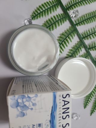 산수시 아쿠아 베네핏 24h 수부지 물광 속건조 수분크림 50ml — 5점을 준 리뷰어가 2021년 7월 올린 사용 사진