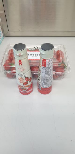 레드닥터  대추방울토마토 + 매콤새콤달콤 레드닥터 토마토 소스 — 3.5점을 준 리뷰어가 2022년 12월 올린 사용 사진