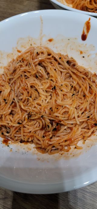 [한면원] 비빔국수 2인분 — 4.5점을 준 리뷰어가 2022년 8월 올린 사용 사진