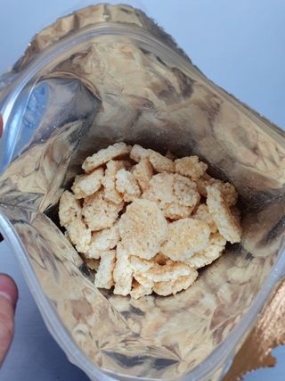 미즈꼬레아 치즈맛 누룽지크리스피 — 5점을 준 리뷰어가 2022년 3월 올린 사용 사진