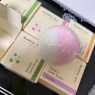 버블데이 배쓰밤 거품입욕제 버블바 6종 — 3.5점을 준 리뷰어가 2021년 8월 올린 사용 사진