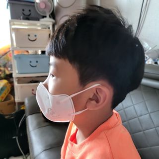 [숨그림]  덴탈마스크 짱구 우리아이 그리고 내가 쓰는 믿을수있는 케릭터 마스크  16종 — 5점을 준 리뷰어가 2021년 10월 올린 사용 사진