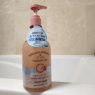 벨먼 내추럴스파 수분광채 스크럽 바디워시 600ml 5종 — 5점을 준 리뷰어가 2022년 5월 올린 사용 사진
