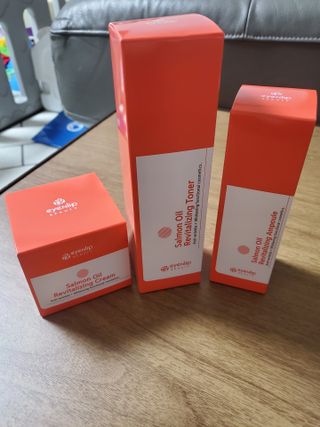아이앤립 / EYENLIP 아이앤립 연어오일 리바이탈라이징 토너+앰플+크림 3종 세트 — 5점을 준 리뷰어가 2021년 5월 올린 사용 사진