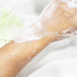 [닥터문] 센텔라 시카케어 화이트머스크 바디워시 1000ml — 5점을 준 리뷰어가 2023년 6월 올린 사용 사진
