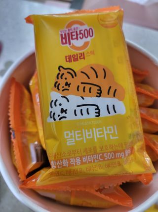 광동생활건강 프리 [광동] VB와 VC를 함유한 멀티 비타민 비타 500 데일리 스틱 180포 — 5점을 준 리뷰어가 2022년 6월 올린 사용 사진