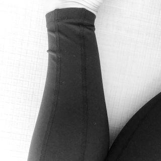 [딕시] 힙 플랙션 레깅스 HIP FLEXION Leggings — 5점을 준 리뷰어가 2022년 5월 올린 사용 사진