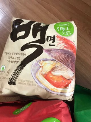 [풀무원] 자연은맛있다 정면, 백면, 홍면  세트 — 5점을 준 리뷰어가 2021년 4월 올린 사용 사진