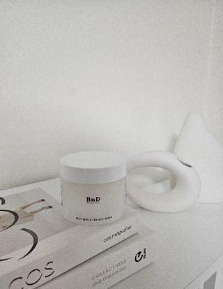 비엔디 2NOW[한글]BnD 바디 주름개선 엉덩이크림 — 5점을 준 리뷰어가 2025년 3월 올린 사용 사진