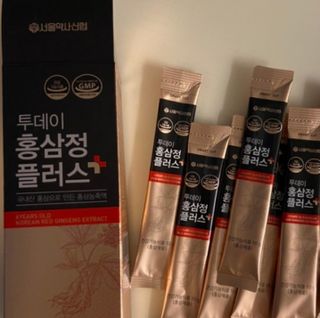 서울약사신협_투데이홍삼정플러스스틱_10g x 30포 — 5점을 준 리뷰어가 2021년 4월 올린 사용 사진