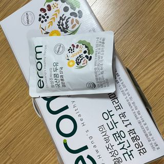 이롬 황성주 박사의 국산콩 두유 검은콩과 17곡 프리미엄 — 5점을 준 리뷰어가 2021년 5월 올린 사용 사진