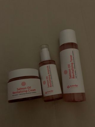 아이앤립 / EYENLIP 아이앤립 연어오일 리바이탈라이징 토너+앰플+크림 3종 세트 — 5점을 준 리뷰어가 2021년 5월 올린 사용 사진