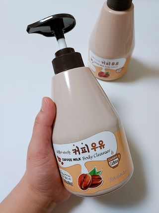 [과일나라] 피부가 마시는 커피우유 바디클렌저&바디로션 — 5점을 준 리뷰어가 2022년 3월 올린 사용 사진
