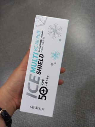 마이디플러스 아이스멀티쉴드 BC Air Puff — 3.5점을 준 리뷰어가 2021년 11월 올린 사용 사진
