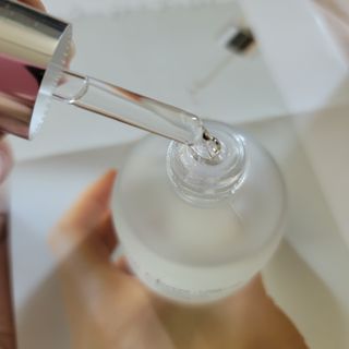 브에노 파리퀸 윌 페이스 오일 — 3.5점을 준 리뷰어가 2021년 6월 올린 사용 사진