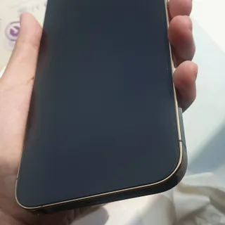 아클리브 Eco 항균 항바이러스 액정 보호필름(iPhone) — 5점을 준 리뷰어가 2022년 8월 올린 사용 사진