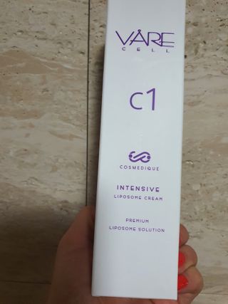 바르셀 수분로션 수분크림 보습 탄력 주름개선 인텐시브 리포좀 크림 C1 50ml — 4점을 준 리뷰어가 2021년 11월 올린 사용 사진